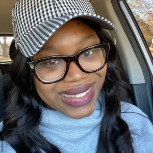 Meet your Posher, Veronica